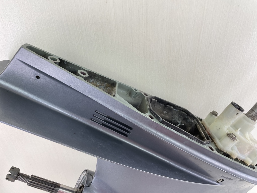 69J-45300-22-8D Yamaha 200 225 HP 25" XL Lower Unit Gear Case RH 2002-2015 - Resealed