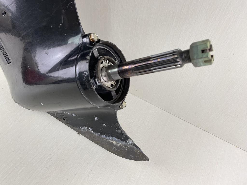 01-2011 Suzuki DF 115 HP 4 Stroke Outboard 25" Lower Unit Gear Case Assembly RH