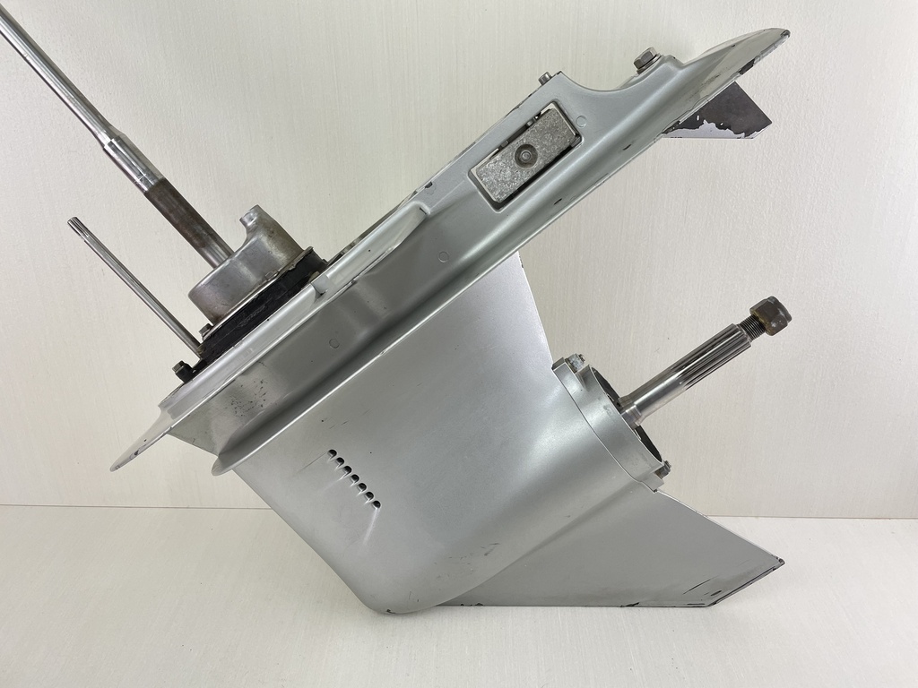 1997 Honda 90HP 4 Stroke Outboard 25" XL Lower Unit Gear Case 41100-ZW1-711ZA