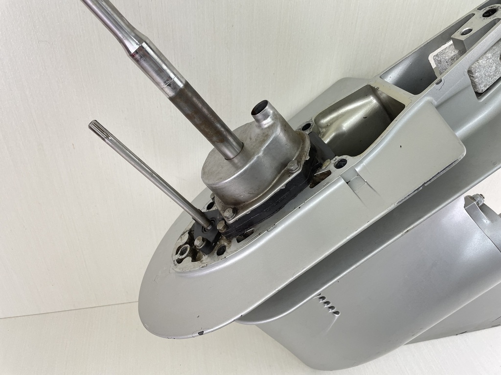 1997 Honda 90HP 4 Stroke Outboard 25" XL Lower Unit Gear Case 41100-ZW1-711ZA