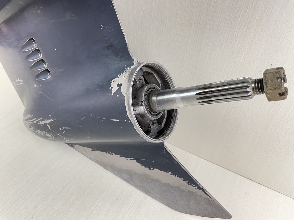 1996 Evinrude 90HP 20" Lower Unit Gear Case 0435474 5000356