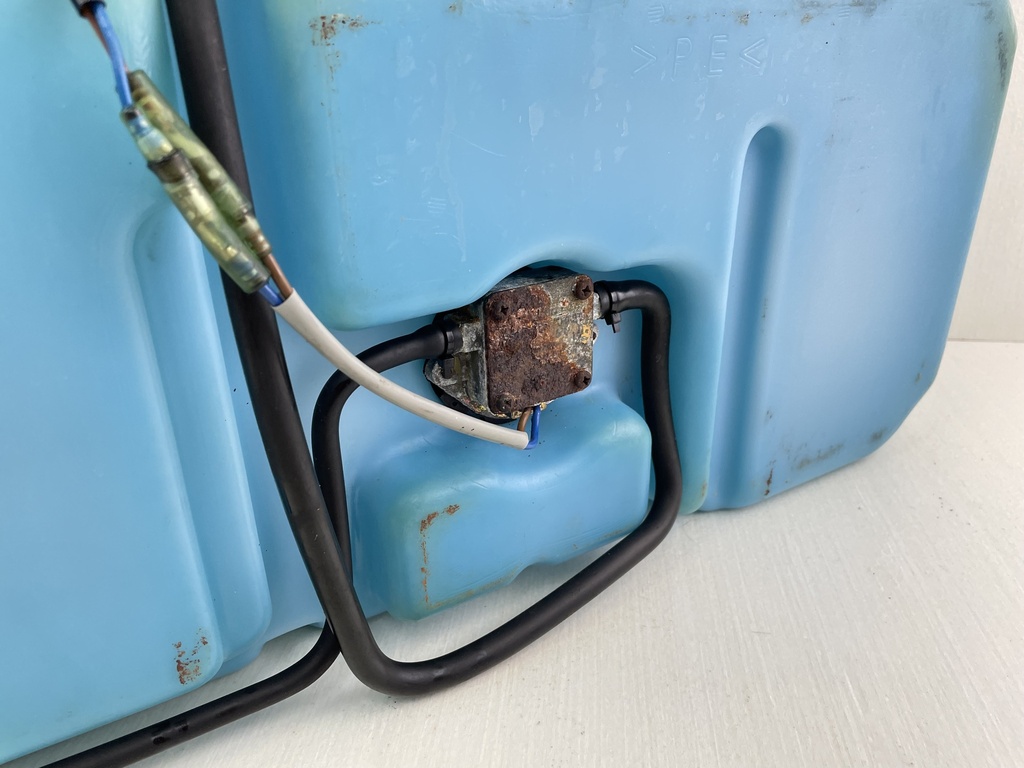 Yamaha Outboard 2 Stroke 5 Gallon Oil Tank Reservoir W/ Pump 6E5-21733-30-00