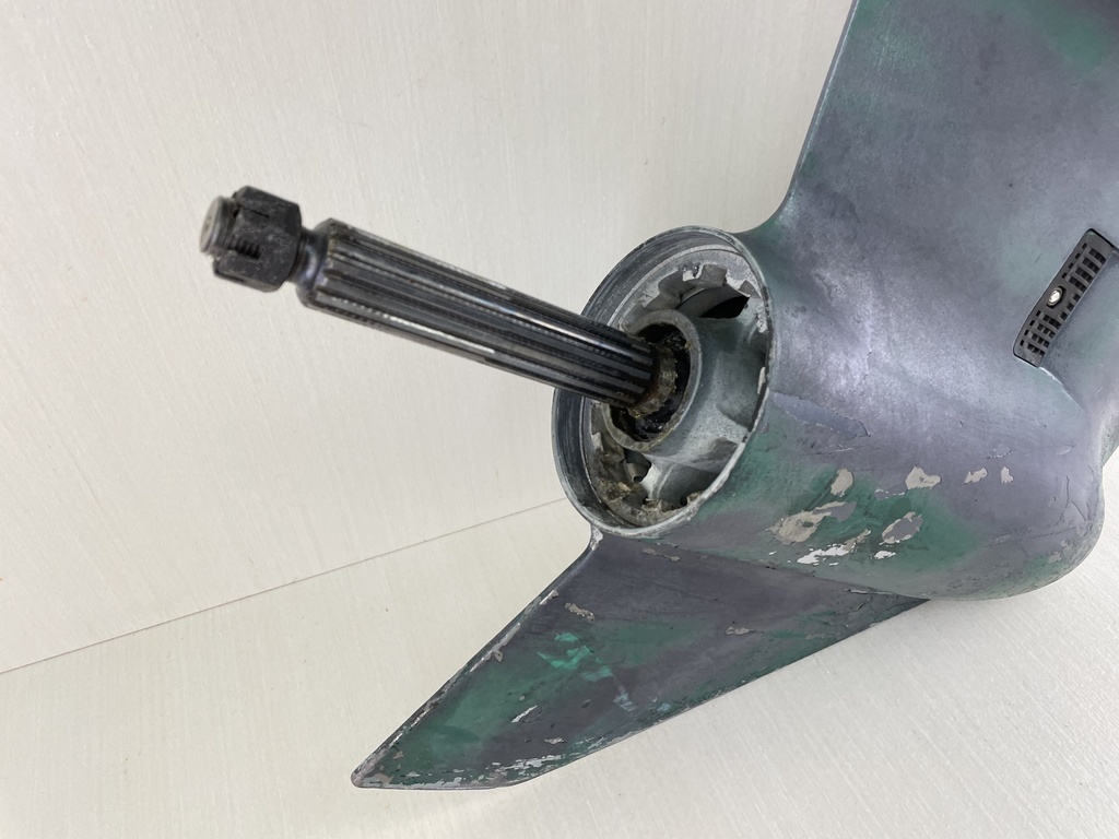 2008 Yamaha 70HP 2 Stroke Outboard 20" Long Lower Unit Gear Case 6H3-45300-20-8D