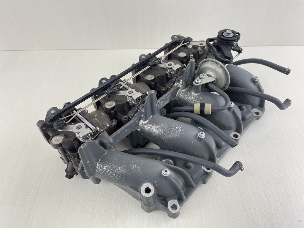 1997 Honda 90HP 4 Stroke Outboard Carburetor Assembly Intake Manifold 16100-ZW1-003ZA