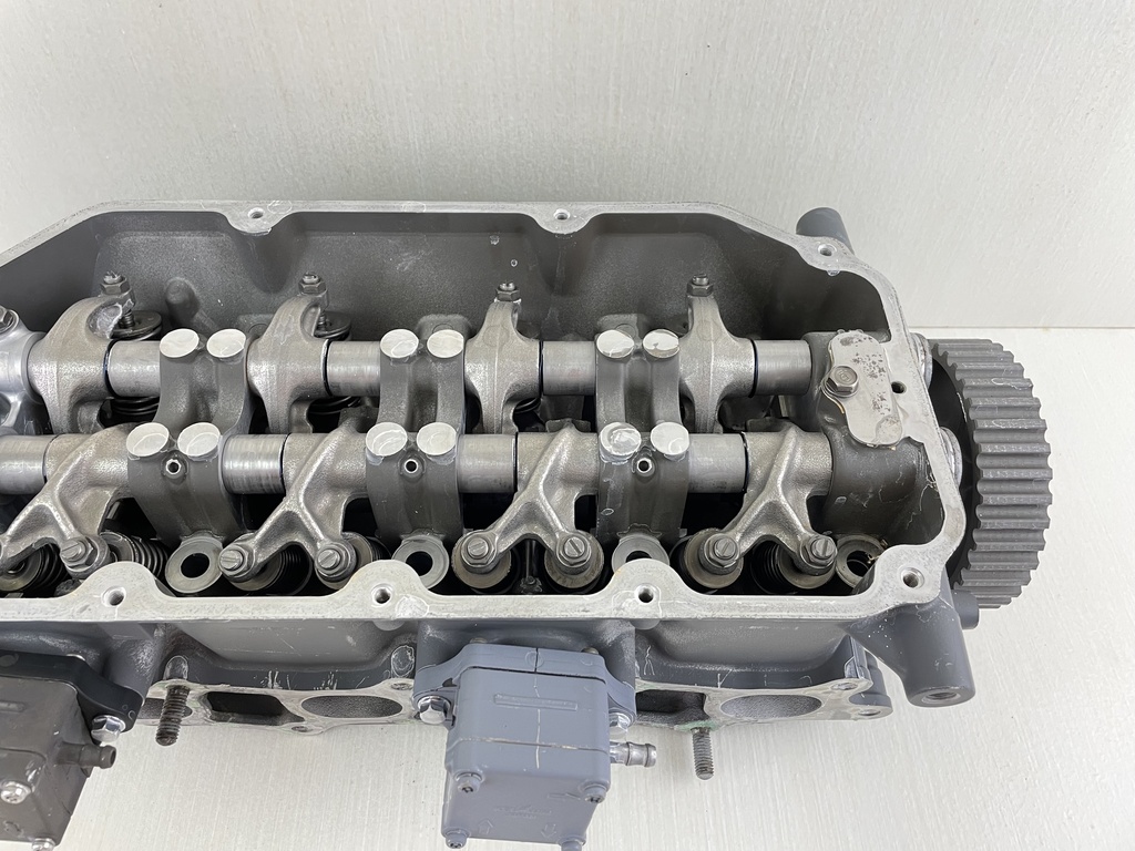 1997 Honda 90HP 4 Stroke Outboard Engine Cylinder Head 12210-ZW1-010ZA - Parts