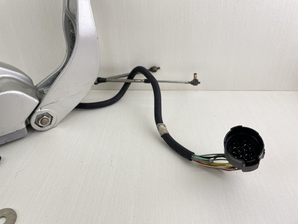 2004 Honda 30HP 4 Stroke Outboard Big Tiller Handle Steering Setup