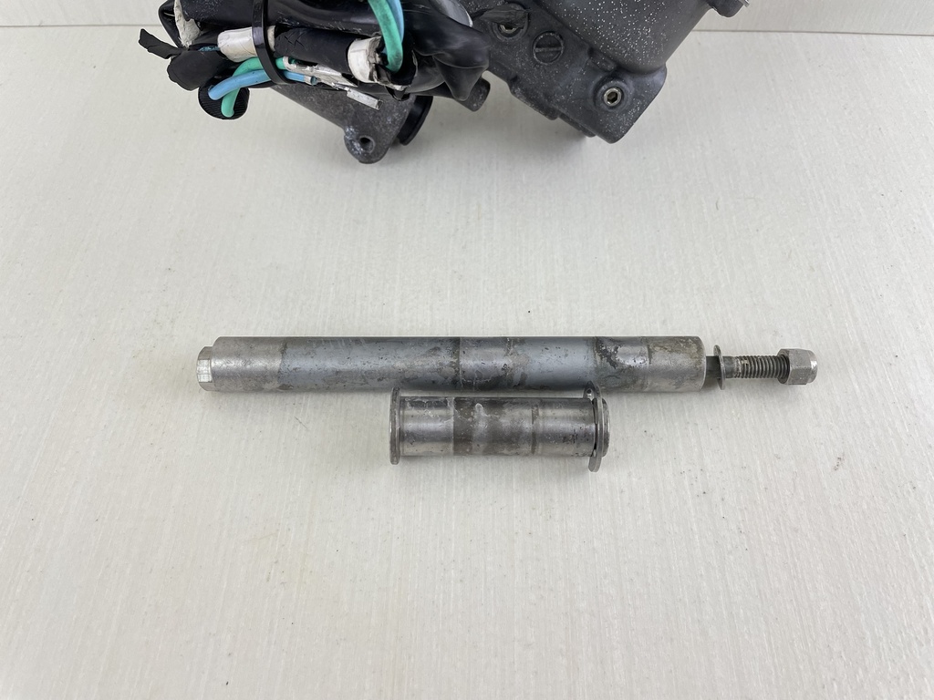 Honda 4 Stroke Outboard 25 30 HP Power Trim Unit Assembly 56000-ZW2-F17