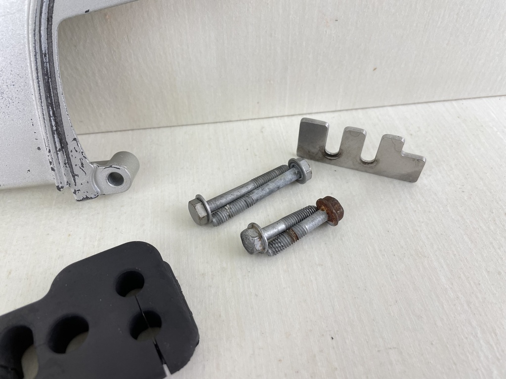 Honda 25 30 HP 4 Stroke Outboard Case Cable Cover Plate 40151-ZV7-000ZA