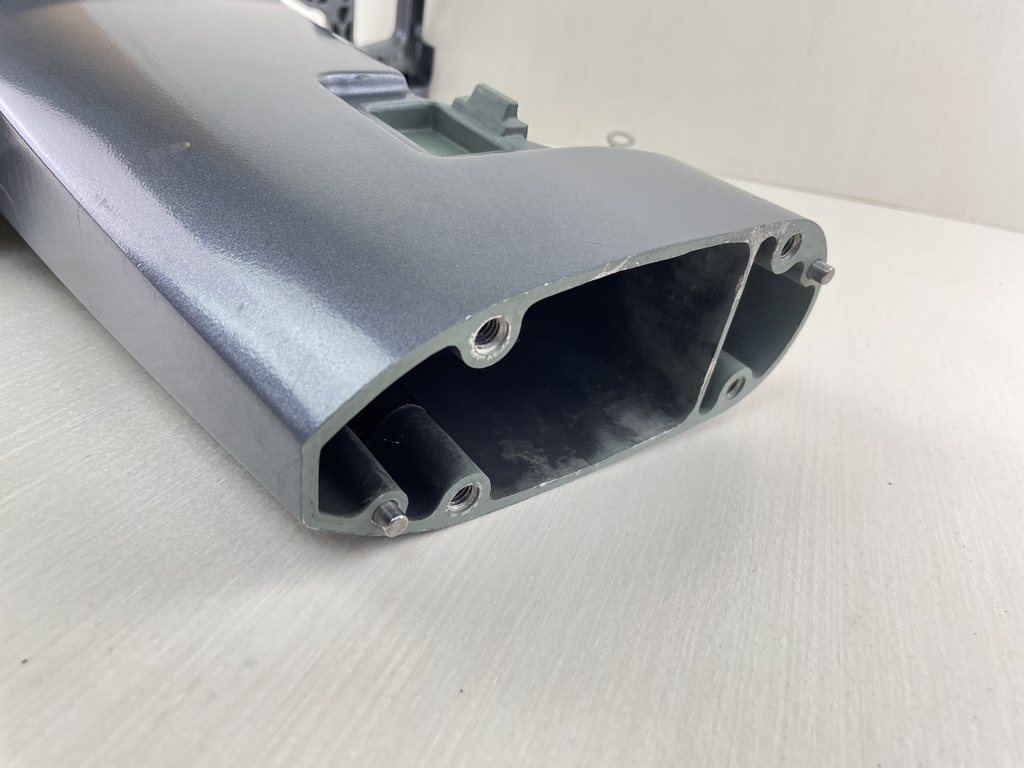 96-2005 Yamaha 9.9HP 4 Stroke Outboard Mid Section Casing 20" 6G8-45111-13-4D