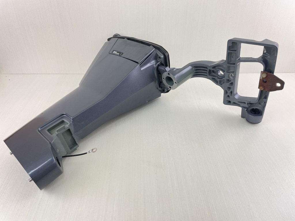 96-2005 Yamaha 9.9HP 4 Stroke Outboard Mid Section Casing 20" 6G8-45111-13-4D