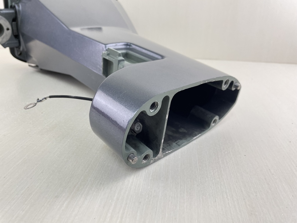 96-2005 Yamaha 9.9HP 4 Stroke Outboard Mid Section Casing 20" 6G8-45111-13-4D