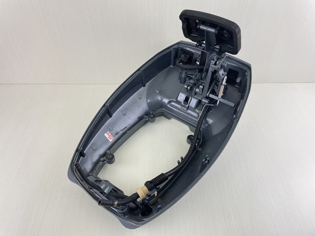 2004 Yamaha 9.9HP 4 Stroke Outboard Lower Bottom Cowling 6G8-42711-02-4D