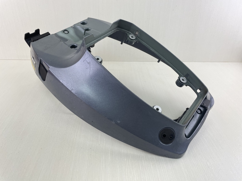 2004 Yamaha 9.9HP 4 Stroke Outboard Lower Bottom Cowling 6G8-42711-02-4D