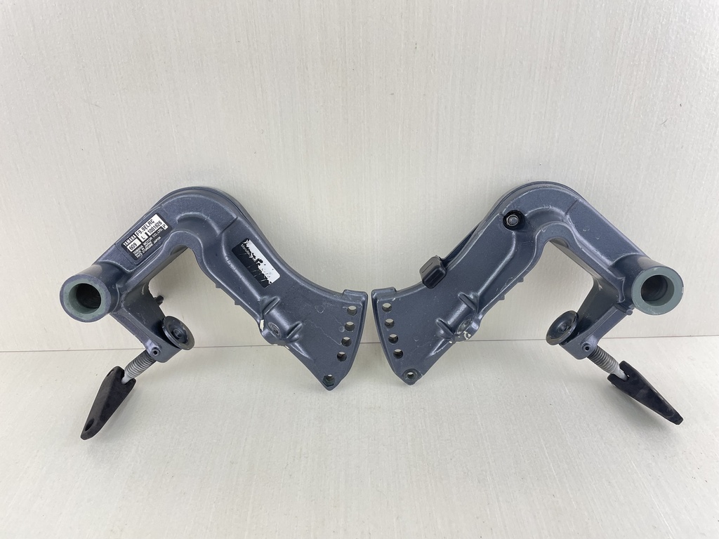 94-2005 Yamaha 9.9HP Outboard Left Right Clamp Bracket Set Pair