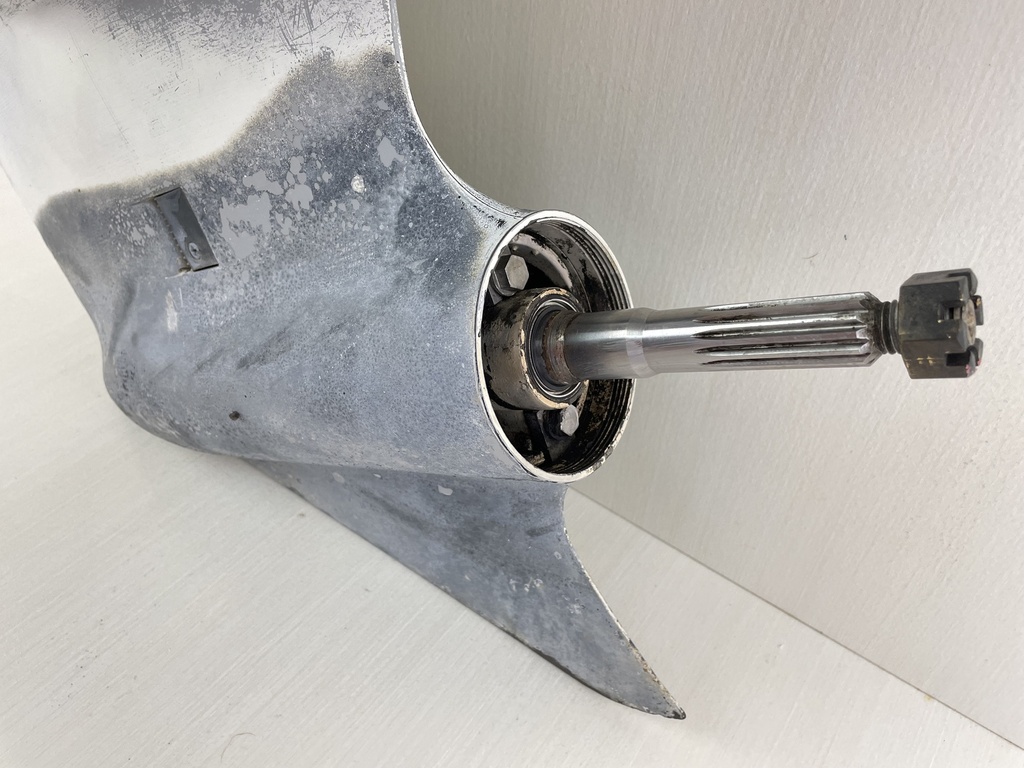 5004632 Evinrude Johnson 1995-2005 20" Lower Unit Gear Case V4 90 115 HP