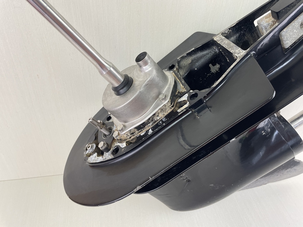 2012 + Mercury 40 50 60 HP 4 Stroke 20" Lower Unit Gear Case 2.33:1 8M0118186