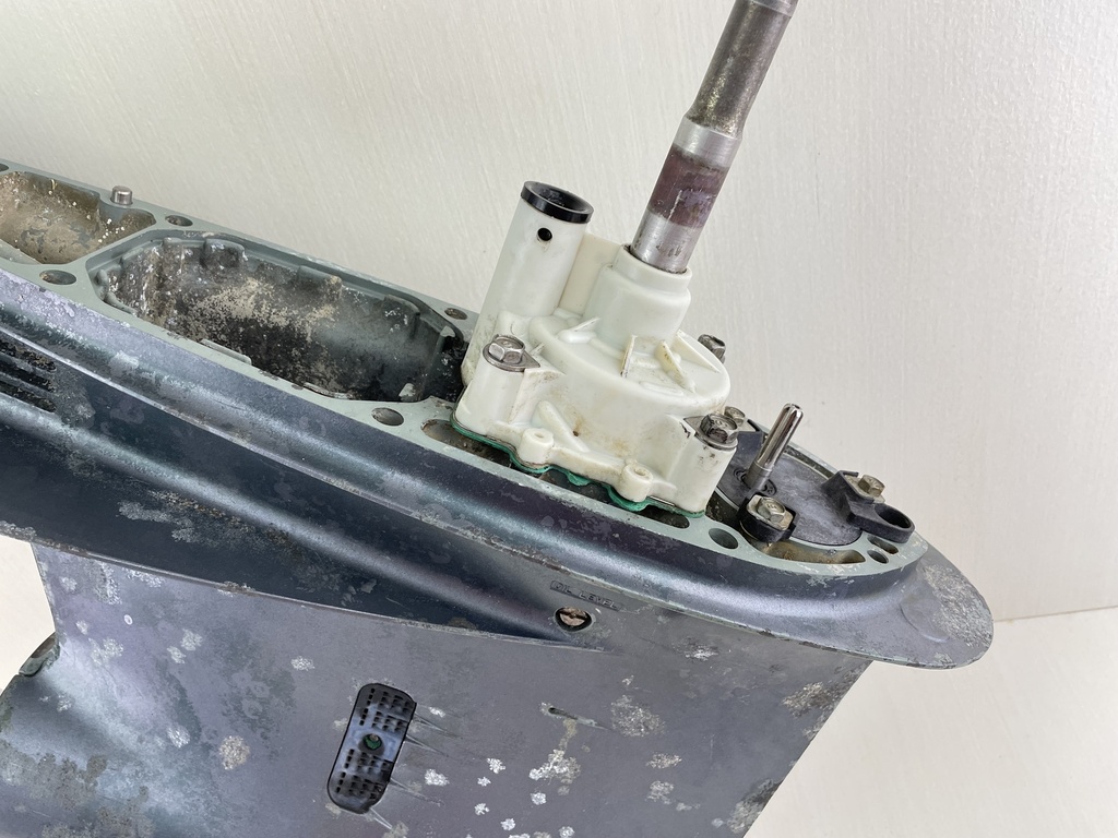 69J-45300-22-8D Yamaha 200 225 HP 25" XL Lower Unit Gear Case RH 2002-2015