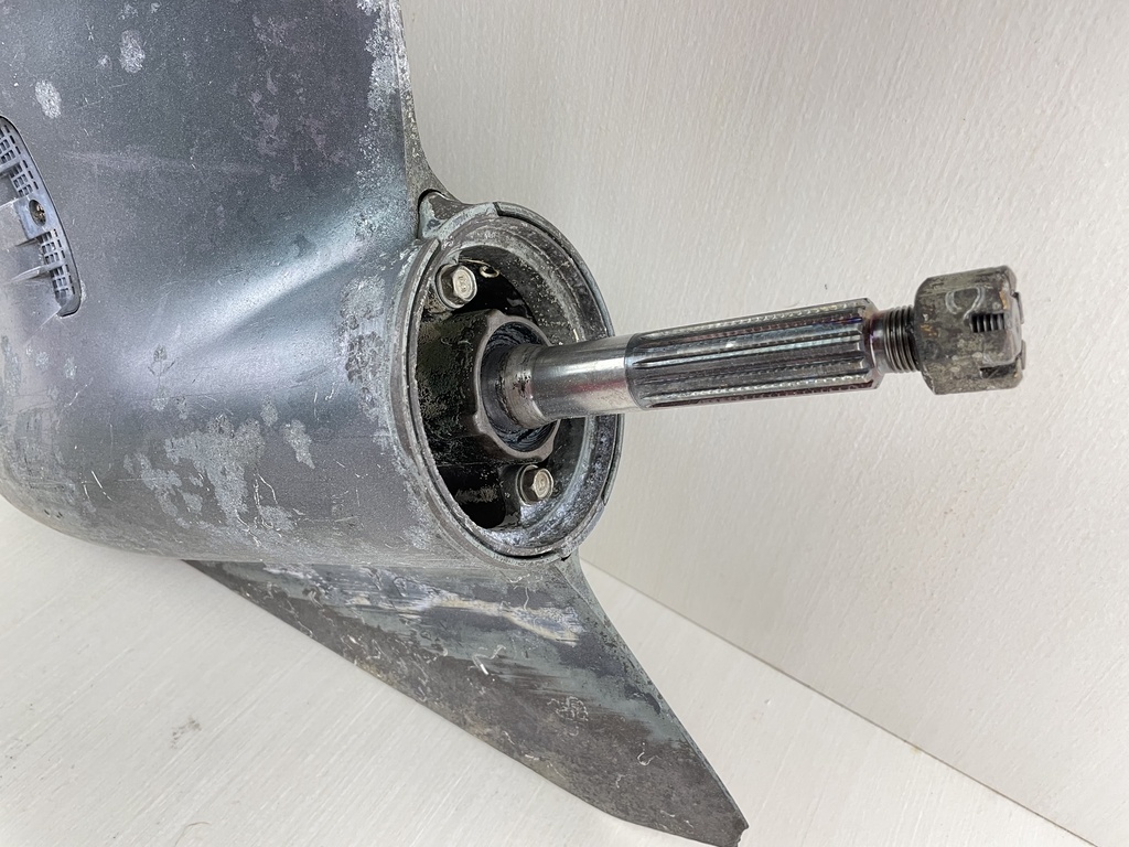 69J-45300-22-8D Yamaha 200 225 HP 25" XL Lower Unit Gear Case RH 2002-2015