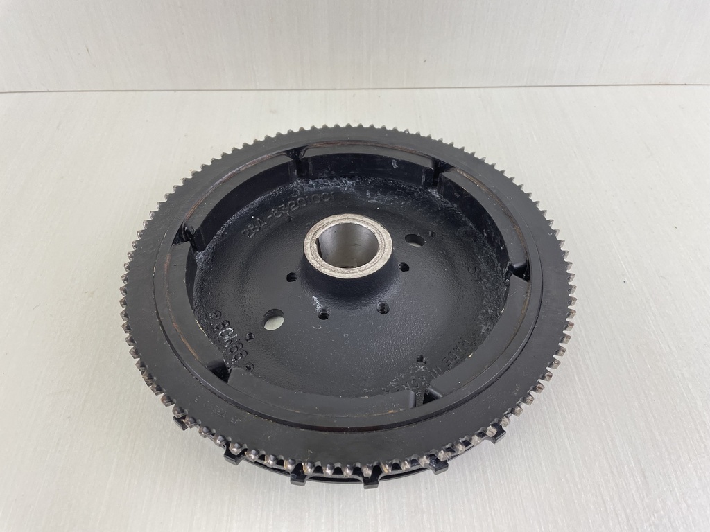 2002 Yamaha 30HP F30 4 Stroke Outboard Rotor Assembly Flywheel 65W-85550-01-00  