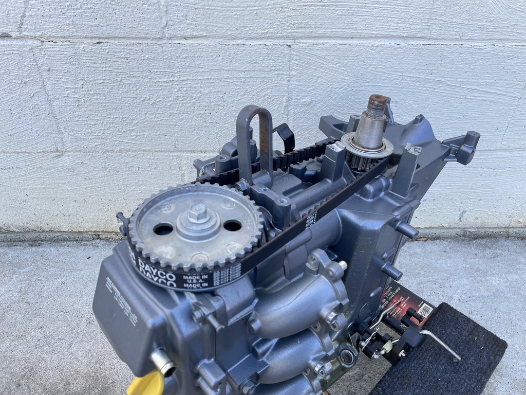 2001 Yamaha 30HP 4 Stroke Outboard Powerhead Assembly Crankcase - Good Compression