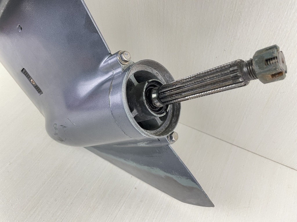 00-08 Yamaha 40HP 4 Stroke Outboard 20" Long Lower Unit Gear Case RH 67C-45300-10-4D