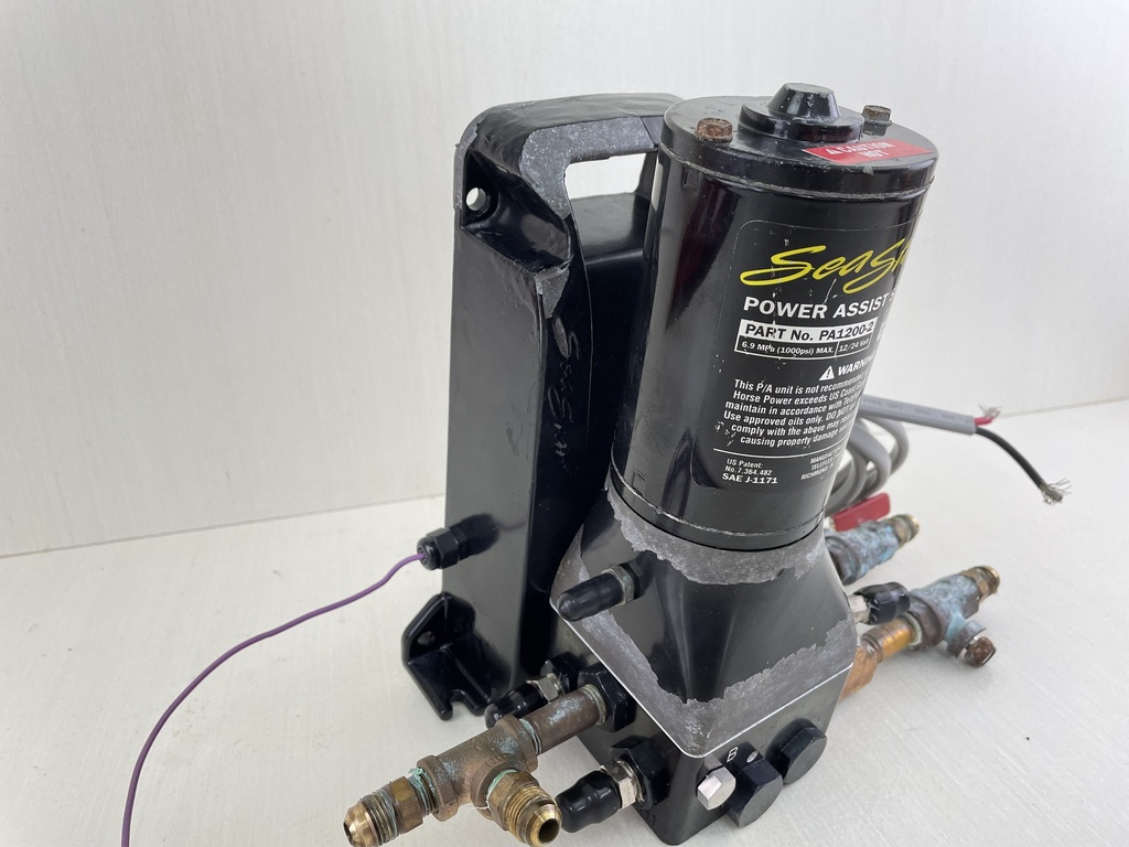 SeaStar Marine Hydraulic Power Assist Steering Unit PA1200-2 PA1200 - Used