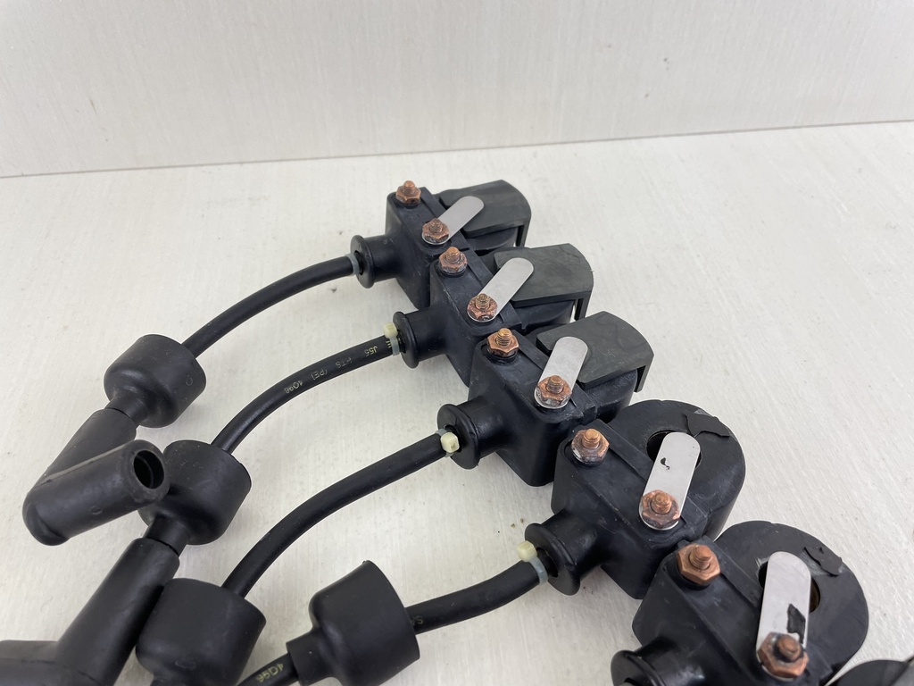 1996 Mercury 150HP 2 Stroke Outboard Ignition Coil Assembly 6 832757A4