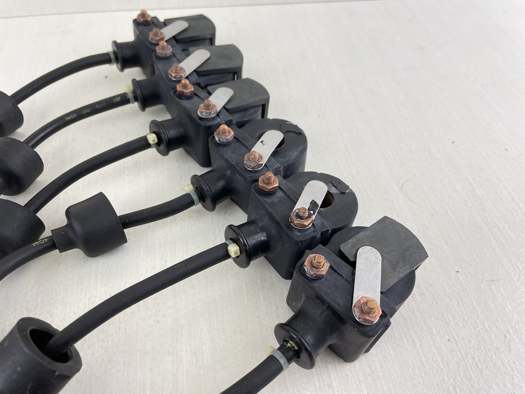 1996 Mercury 150HP 2 Stroke Outboard Ignition Coil Assembly 6 832757A4