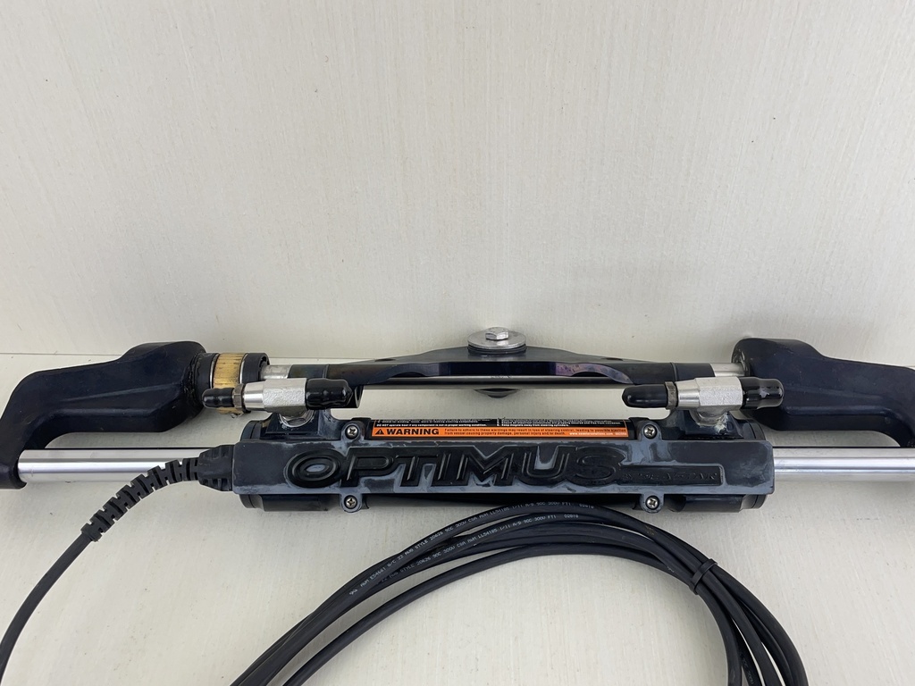 Seastar EC5310 Optimus Smart Steering Cylinder Cylinder Ram Outboard