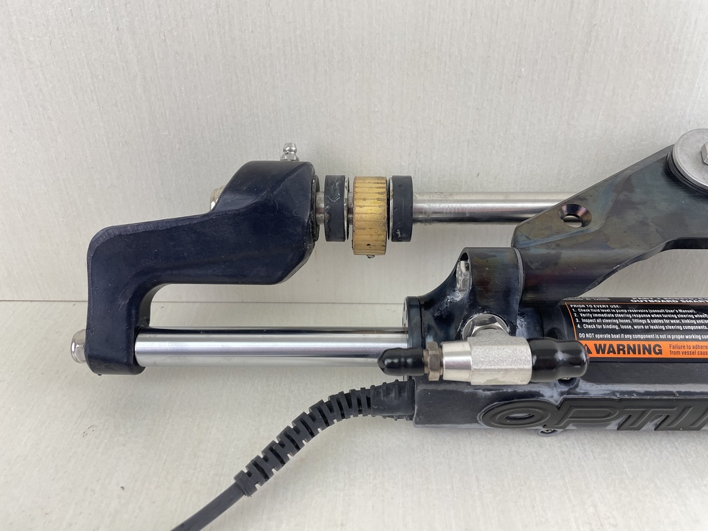 Seastar EC5310 Optimus Smart Steering Cylinder Cylinder Ram Outboard