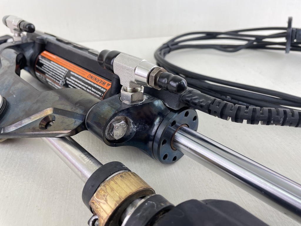 Seastar EC5310 Optimus Smart Steering Cylinder Cylinder Ram Outboard