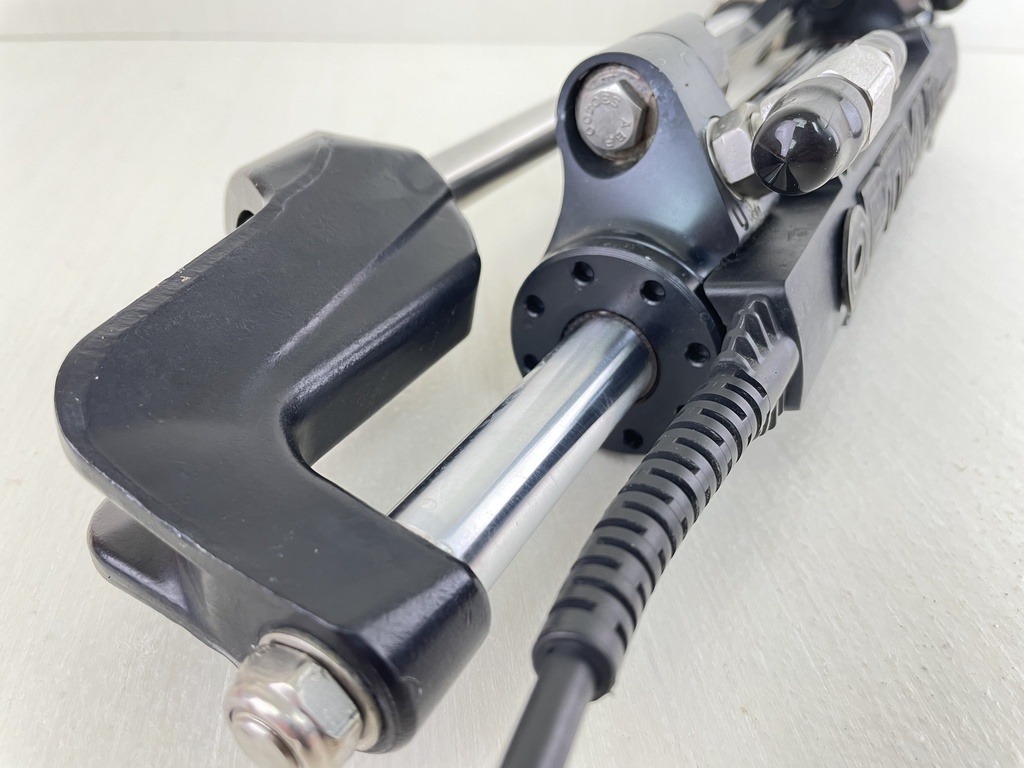 Seastar EC5310 Optimus Outboard Smart Hydraulic Steering Cylinder Ram With Sensor