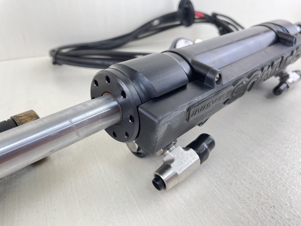 Seastar EC5310 Optimus Outboard Smart Hydraulic Steering Cylinder Ram With Sensor