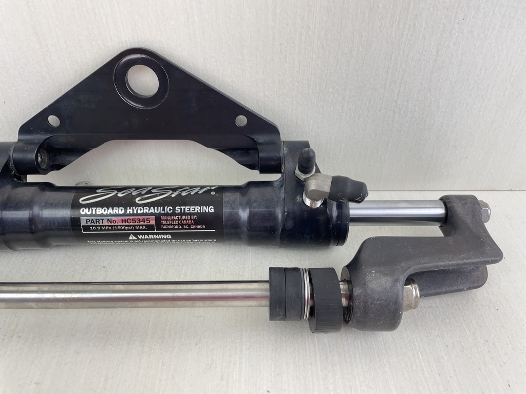 HC5345 SeaStar Front Mount Outboard Hydraulic Steering Cylinder Assembly