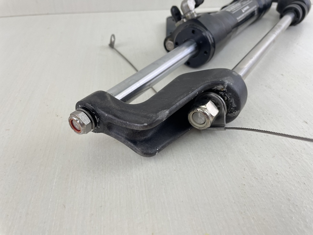 HC5345 SeaStar Front Mount Outboard Hydraulic Steering Cylinder Assembly