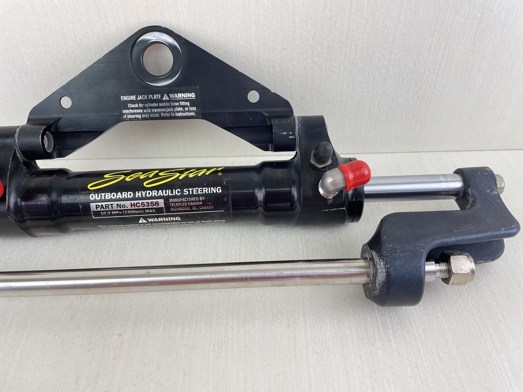 SeaStar Front Mount Outboard Hydraulic Steering Cylinder Assembly HC5358