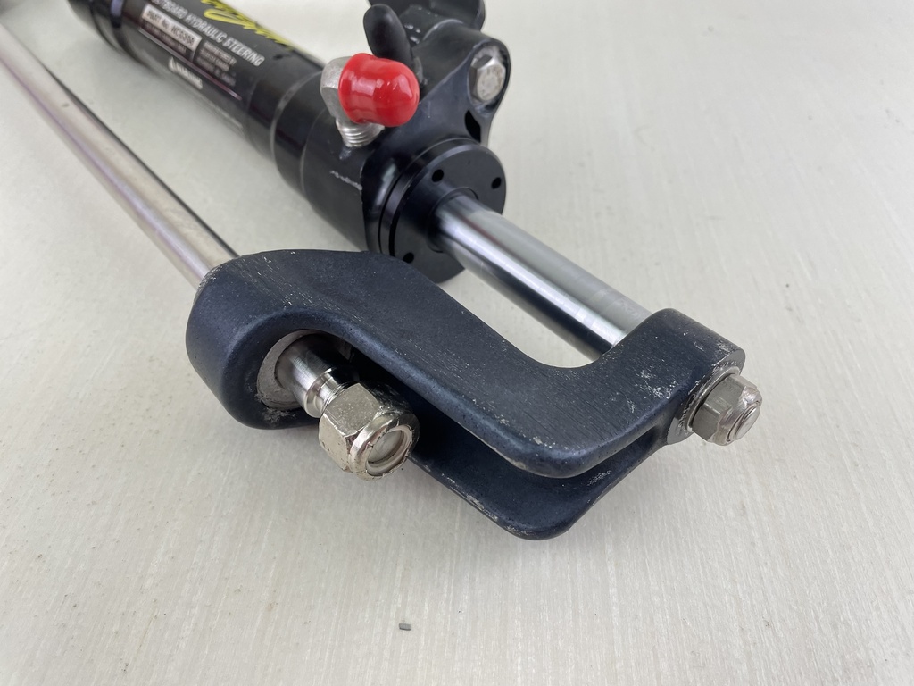 SeaStar Front Mount Outboard Hydraulic Steering Cylinder Assembly HC5358