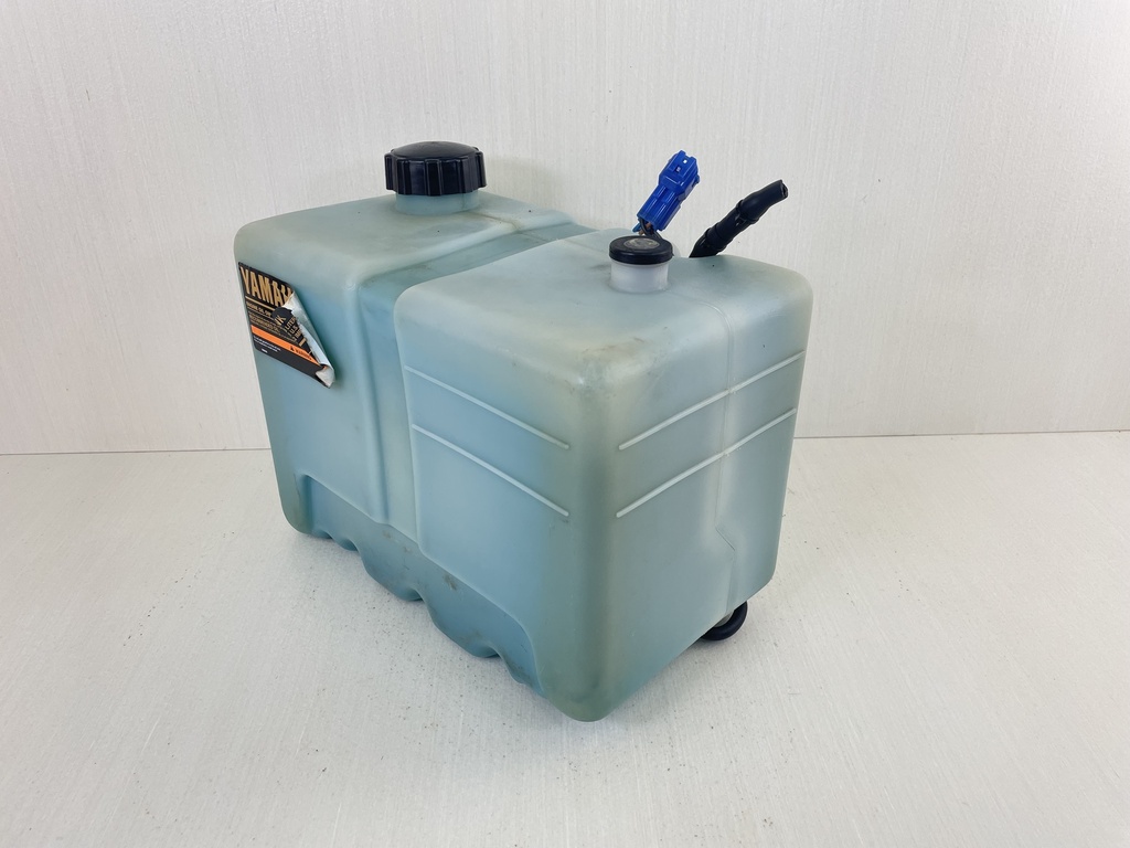 Yamaha Outboard Remote 2 Stroke Oil Tank Assembly With Pump 2.8 Gallons