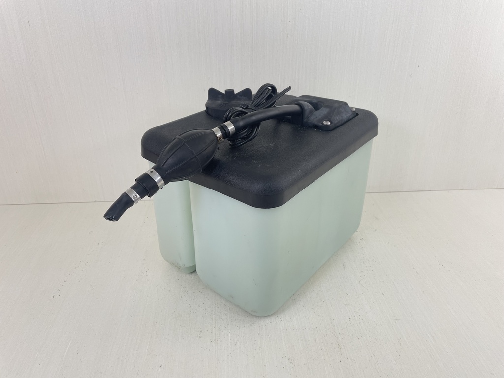 Johnson Evinrude 2 Stroke Outboard Remote Oil Supply Tank 1.8 Gallons 0176712