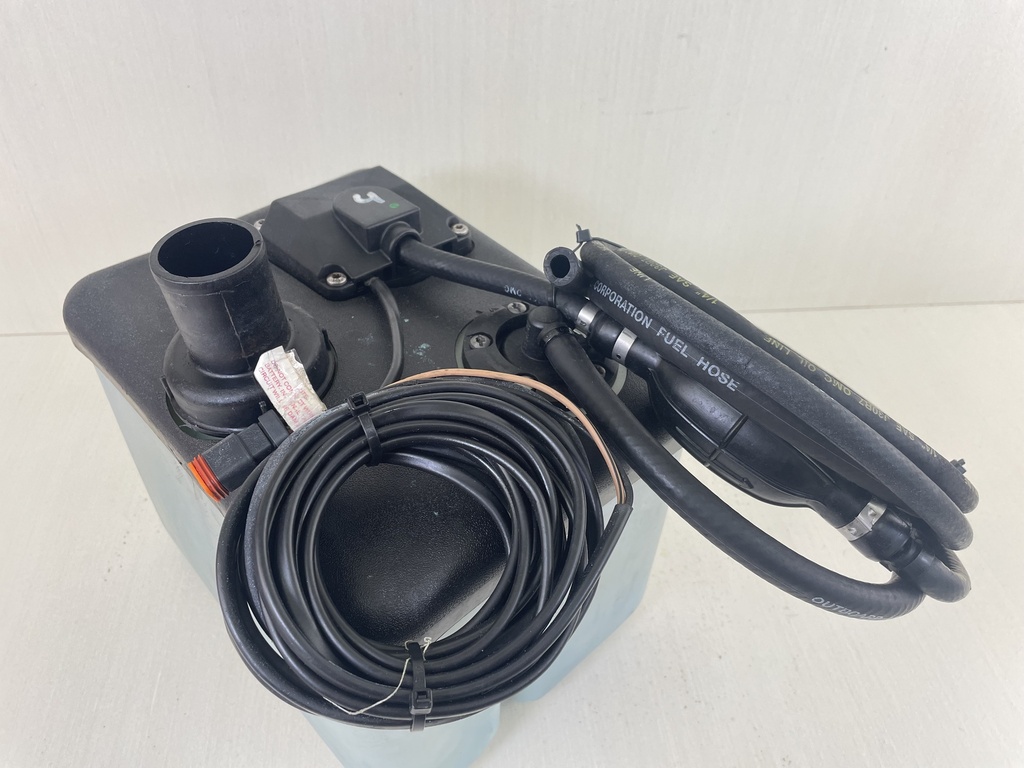 Johnson Evinrude 2 Stroke Outboard Oil Supply Tank W/ Return 1.8 Gallons 5008617