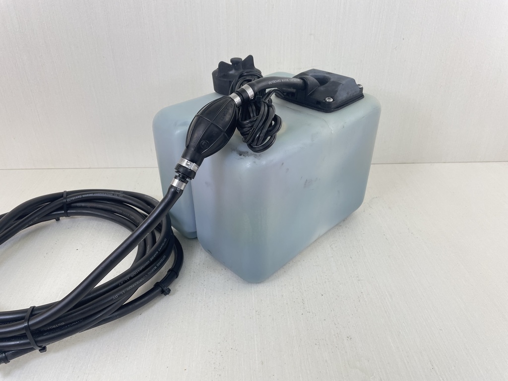 0176712  Johnson Evinrude 2 Stroke Outboard Remote Oil Supply Tank 1.8 Gallons