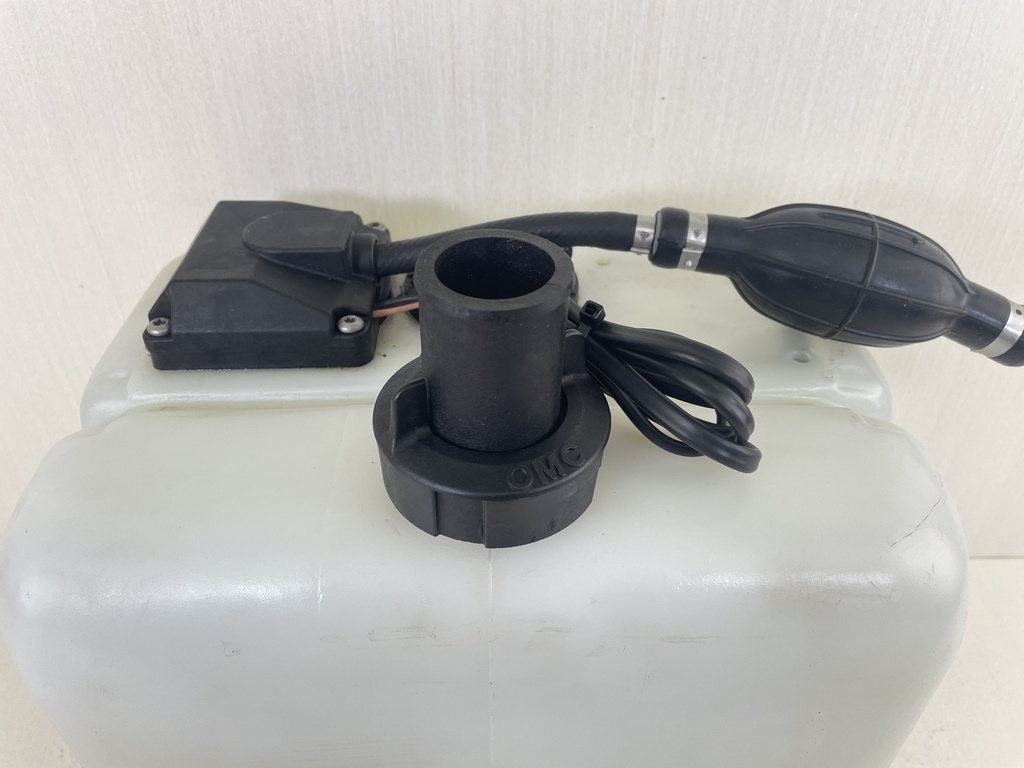 Johnson Evinrude 2 Stroke Outboard Remote Oil Supply Tank 5008613 3 Gallons