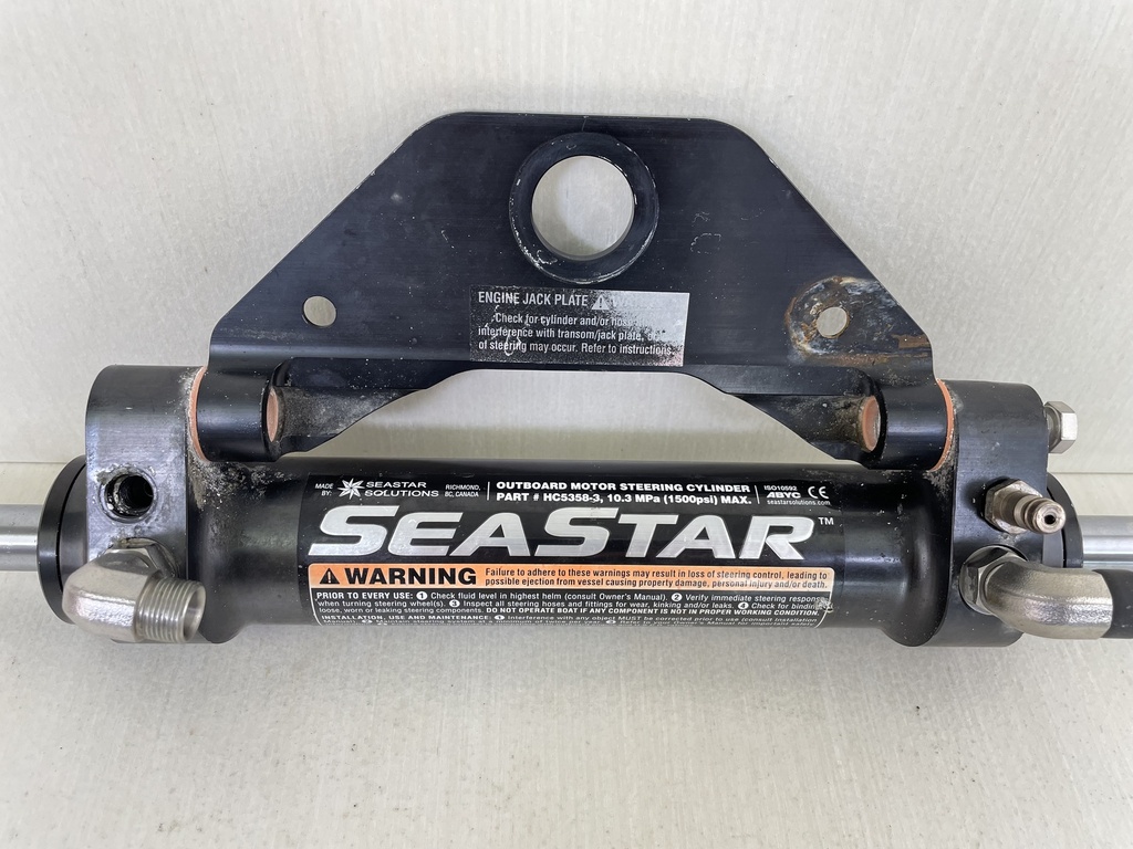 SeaStar HC5358-3 Front Mount Outboard Hydraulic Steering Cylinder Ram