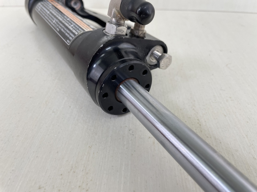 SeaStar HC5358-3 Front Mount Outboard Hydraulic Steering Cylinder Ram