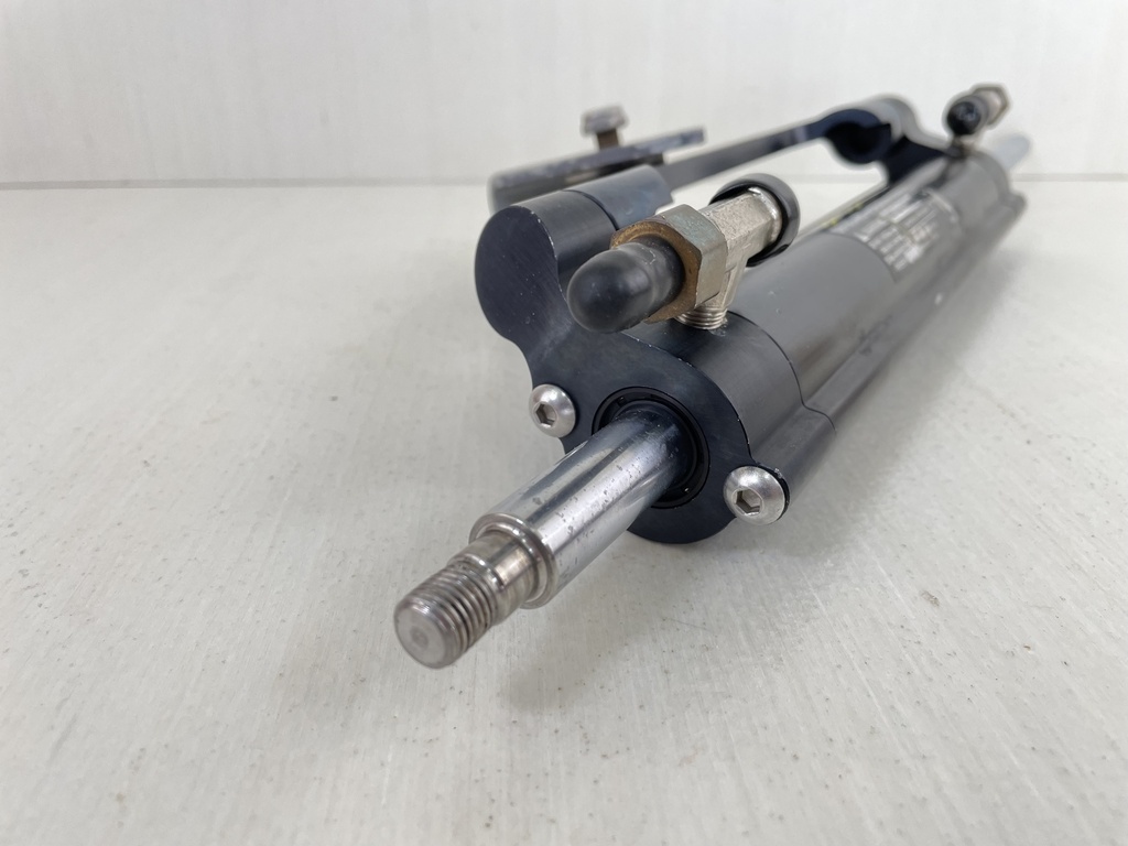 SeaStar HC4645H Outboard Hydraulic Steering Cylinder Assembly Ram