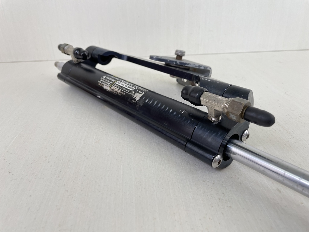 SeaStar HC4645H Outboard Hydraulic Steering Cylinder Assembly Ram