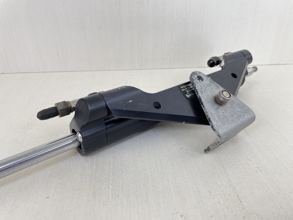 SeaStar HC4645H Outboard Hydraulic Steering Cylinder Assembly Ram