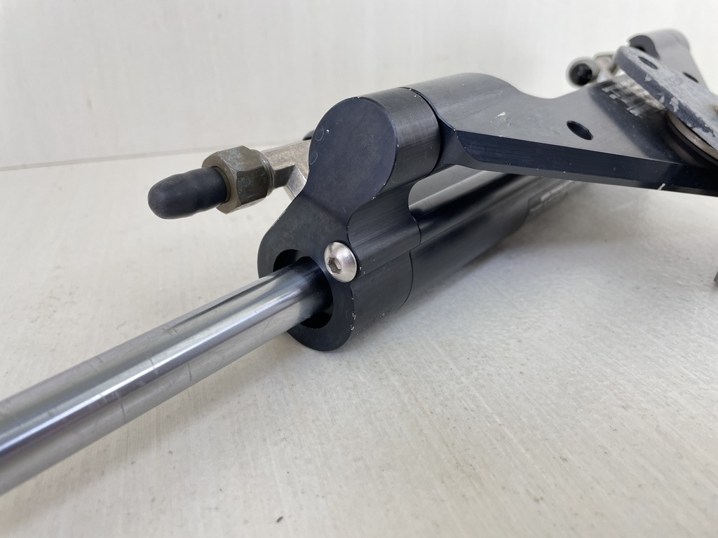 SeaStar HC4645H Outboard Hydraulic Steering Cylinder Assembly Ram