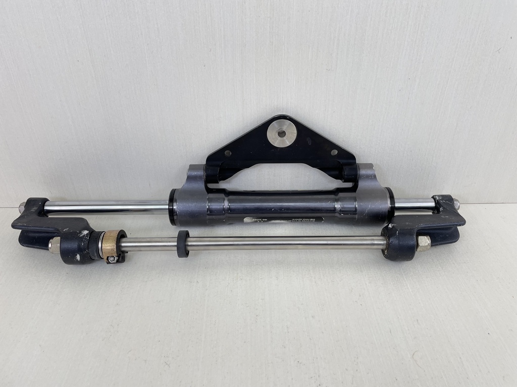 SeaStar Outboard Hydraulic Steering Cylinder Assembly Ram HC5345