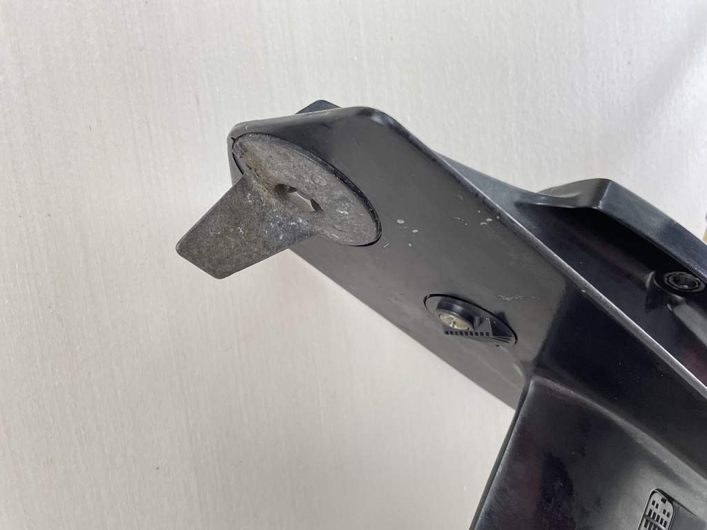 2005 Mercury 9.9HP 4 Stroke Outboard 20" Lower Unit Gear Case 8M0158633